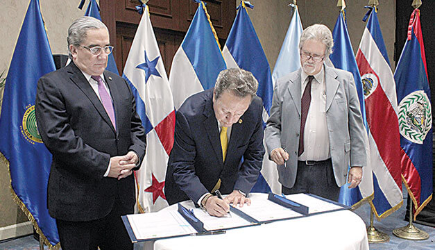 El Salvador será sede del primer Centro Regional de Energía