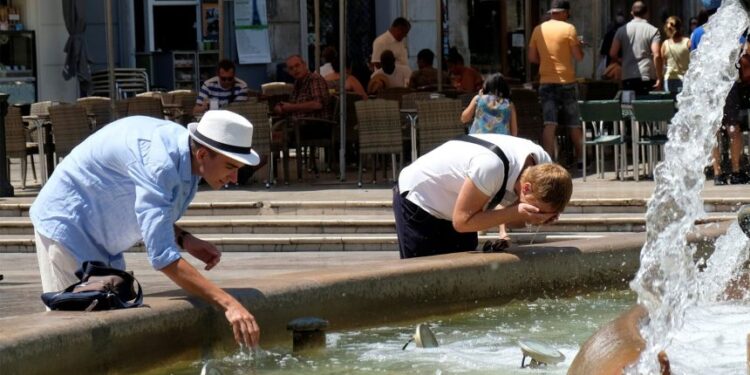 España registra récord de muertes atribuibles al calor en verano de 2026 España registra récord de muertes atribuibles al calor en verano de 2026